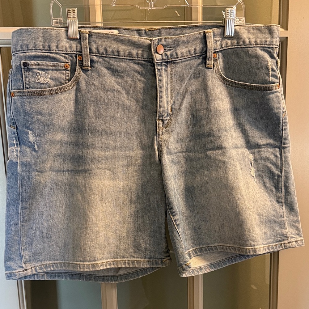 GAP 1969 Light Blue Denim Shorts Sexy Boyfriend Size 32 Tall